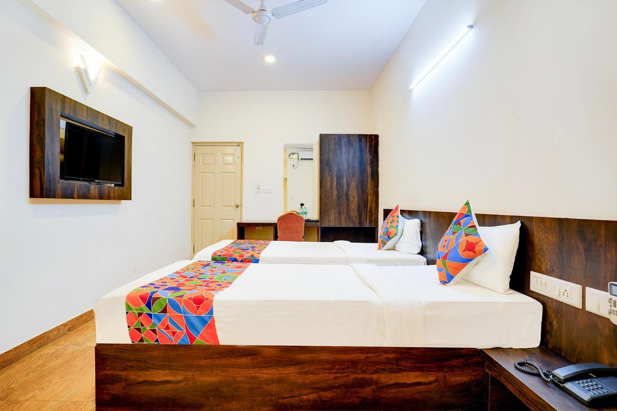 Fabhotel Grk Comforts - Jayanagar Bangalore Exterior foto