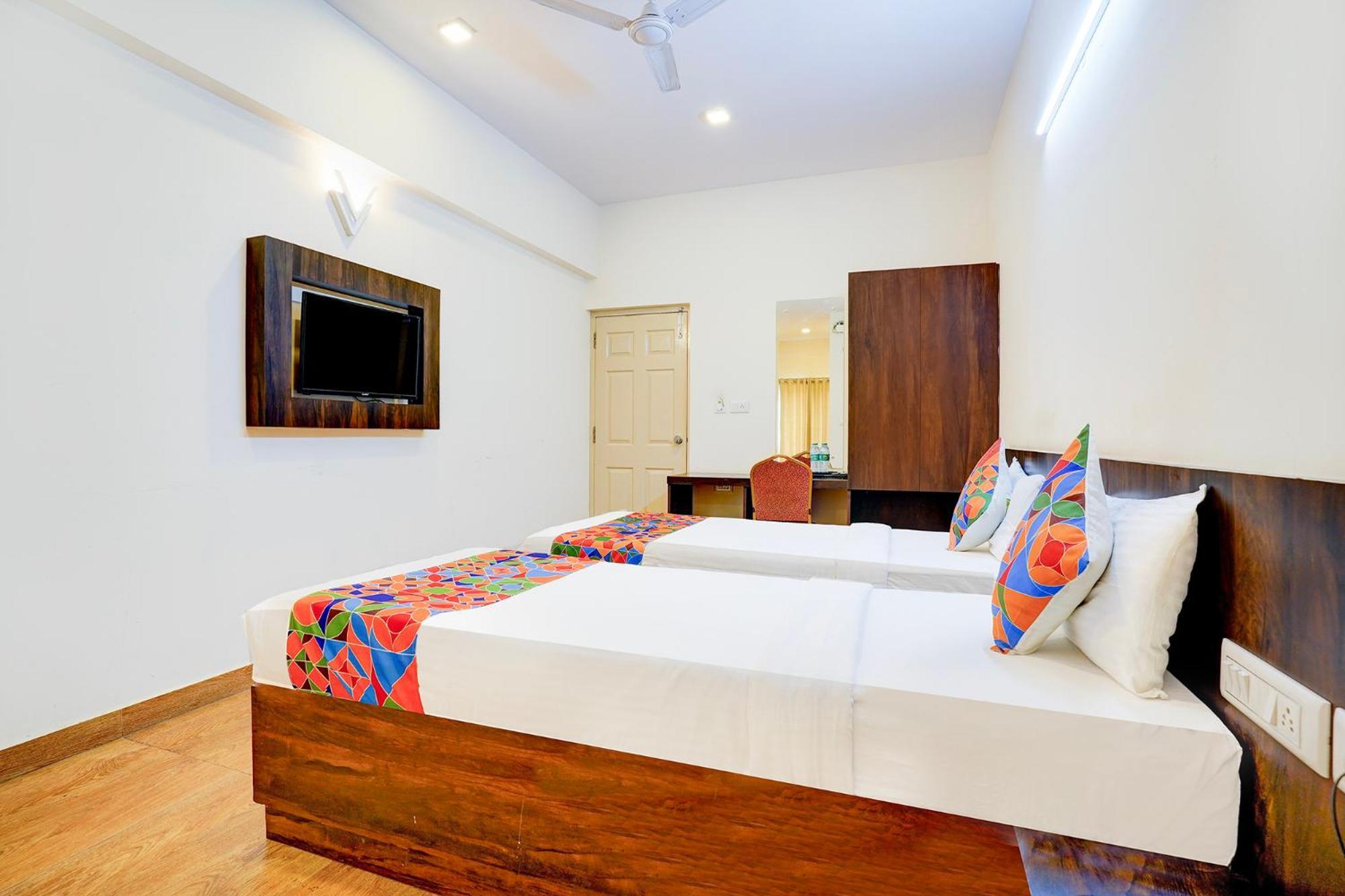 Fabhotel Grk Comforts - Jayanagar Bangalore Exterior foto